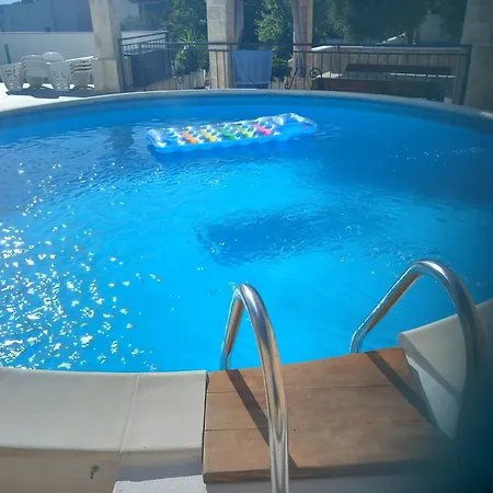 Haus San Terase Vit Pool شقة