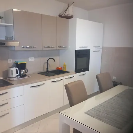 Haus San Terase Vit Pool *