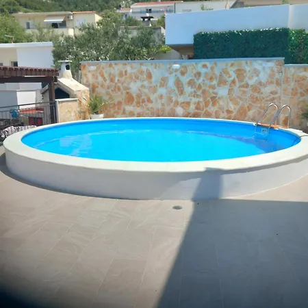 Haus San Terase Vit Pool